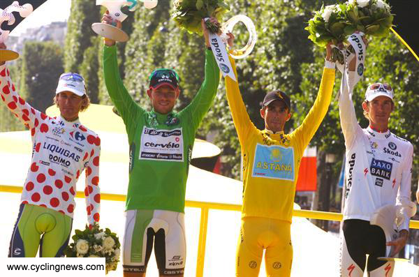 France Pellizotti on the podium of the 2009 Tour de France as the King of the Mountains alongside Tour winner Alberto Contador, Green Jersey winner Thor Hushovd and the best young rider Andy Schleck.